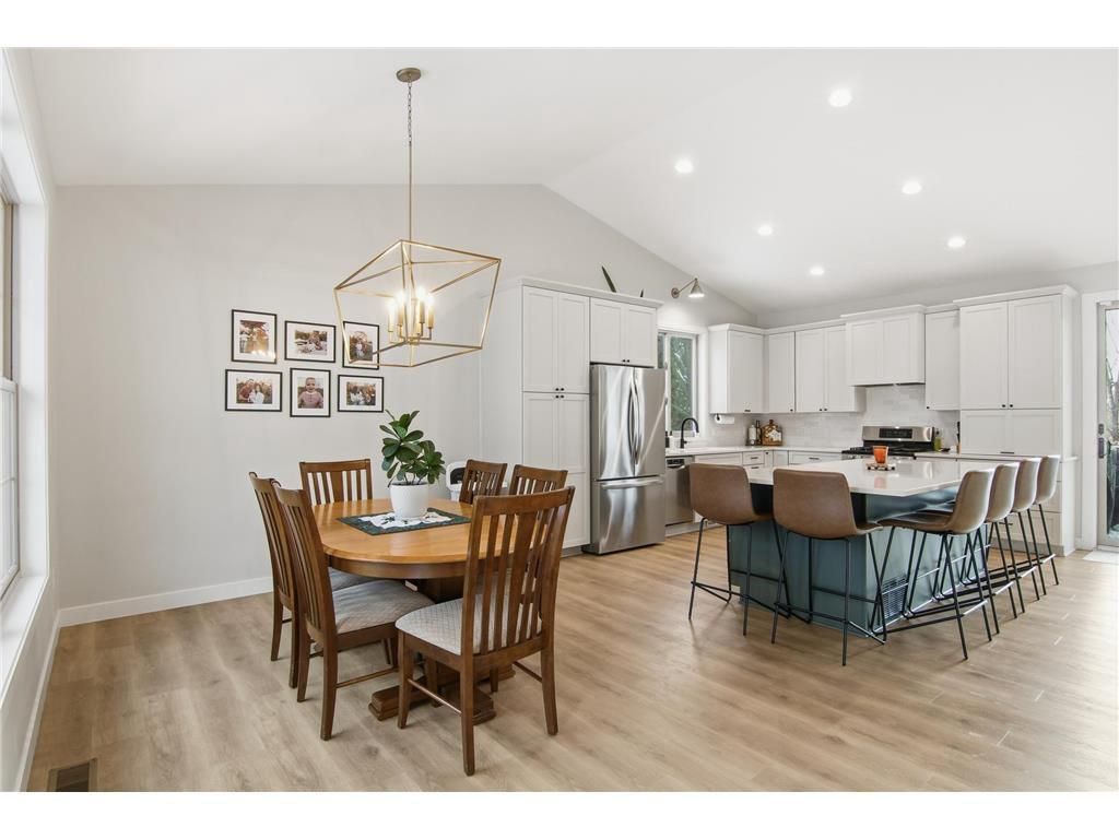 9953 Starlight Drive, Saint Paul, MN 55125