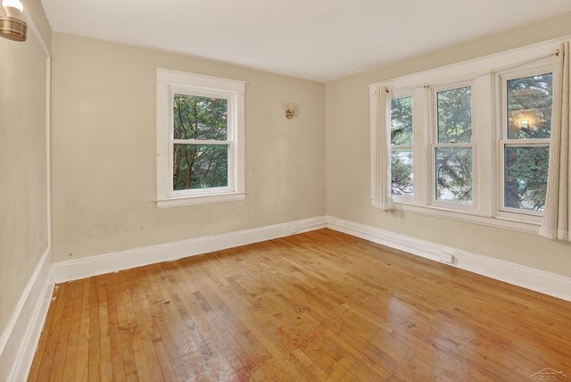 1118 E Holland Avenue, Saginaw, MI 48601