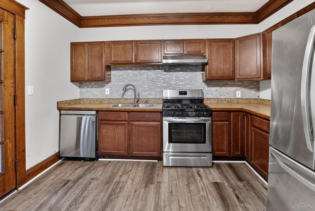 1118 E Holland Avenue, Saginaw, MI 48601