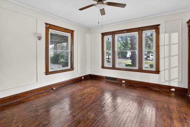 1118 E Holland Avenue, Saginaw, MI 48601
