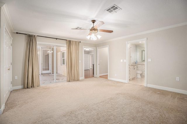 33 Maple Lane, Galveston, TX 77551