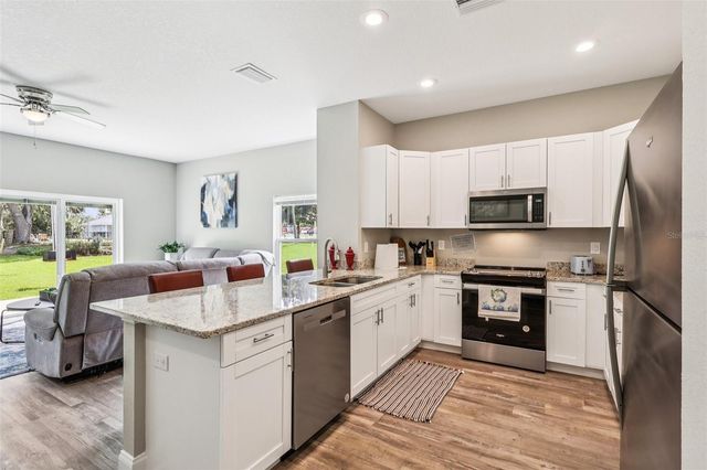 1108 FOX LAKE DRIVE, Lakeland, FL 33809