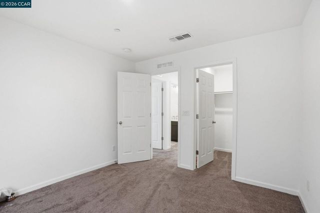 864 Bewick Dr, Lathrop, CA 95330