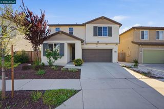 864 Bewick Dr, Lathrop, CA 95330