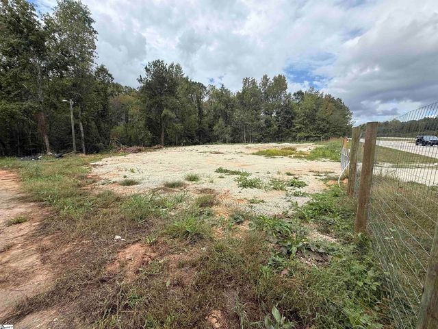9000 U.S. 221 Highway, Woodruff, SC 29388