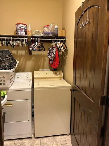 1751 E Lily Lane, Mustang, OK 73064