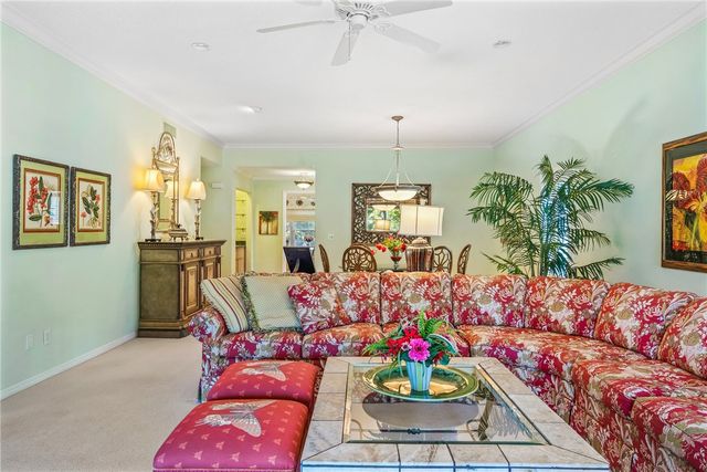 107 W Park Shores Circle 22W, Vero Beach, FL 32963