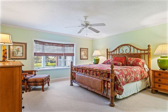 107 W Park Shores Circle 22W, Vero Beach, FL 32963