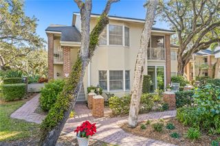 107 W Park Shores Circle 22W, Vero Beach, FL 32963