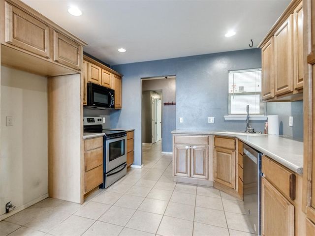 1129 Hawthorne Drive, Oklahoma City, OK 73110