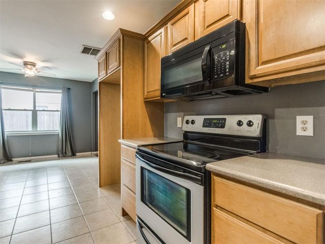 1129 Hawthorne Drive, Oklahoma City, OK 73110