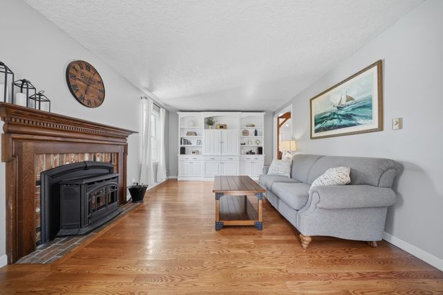 340 N Gate Road, Manchester, NH 03104