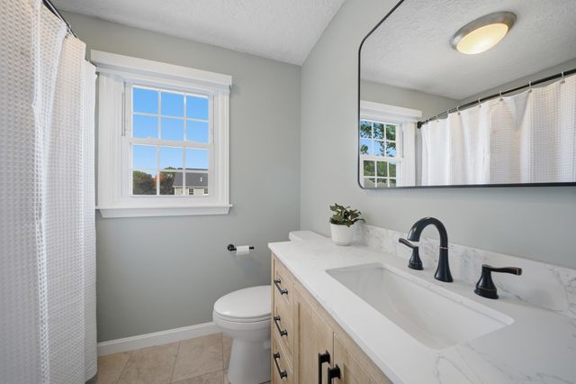 340 N Gate Road, Manchester, NH 03104