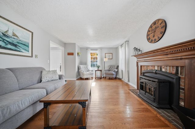 340 N Gate Road, Manchester, NH 03104