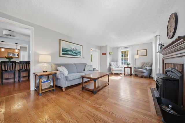 340 N Gate Road, Manchester, NH 03104