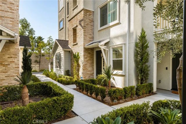 663 S Mosaic Street, Anaheim, CA 92805