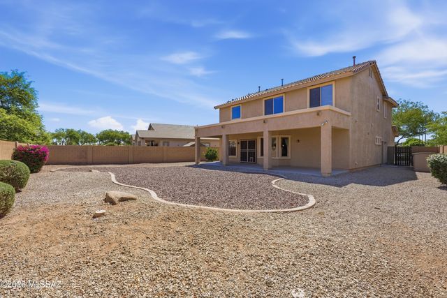 262 S San Marino Loop, Casa Grande, AZ 85194