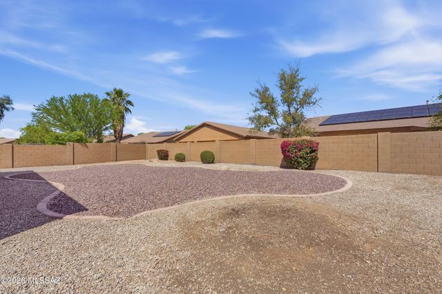 262 S San Marino Loop, Casa Grande, AZ 85194