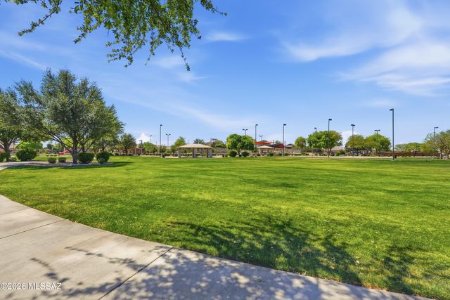262 S San Marino Loop, Casa Grande, AZ 85194