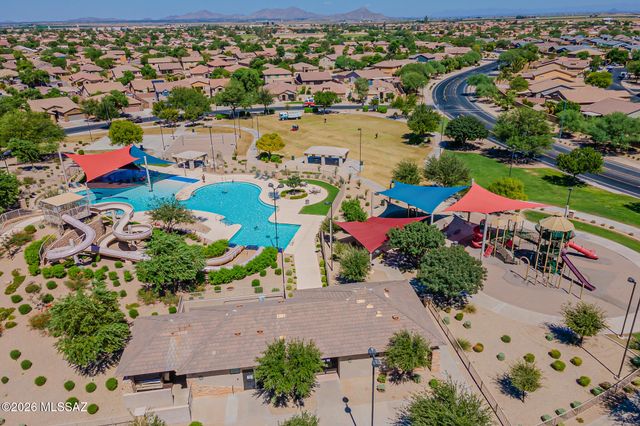 262 S San Marino Loop, Casa Grande, AZ 85194