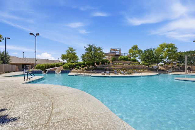 262 S San Marino Loop, Casa Grande, AZ 85194