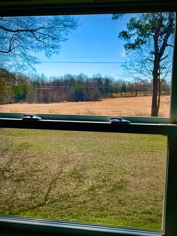 304 Scenic View Rd Drive, Chesnee, SC 29323