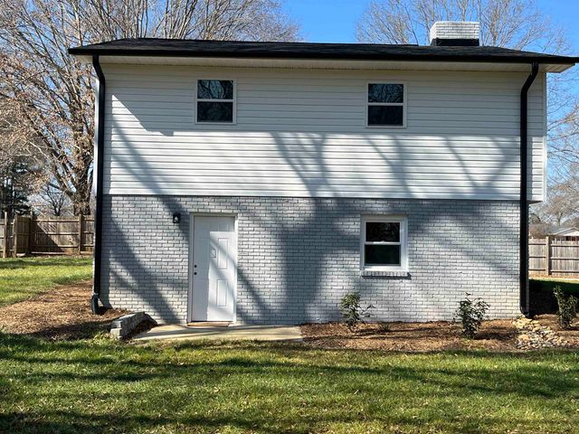 304 Scenic View Rd Drive, Chesnee, SC 29323