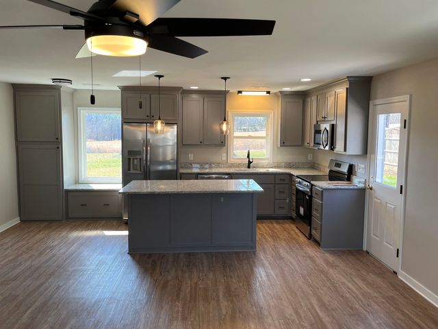 304 Scenic View Rd Drive, Chesnee, SC 29323