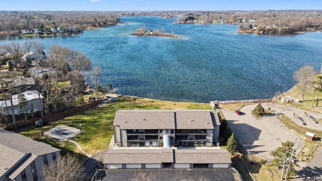 3 Hiawatha Cove Trail 2, Battle Creek City, MI 49015