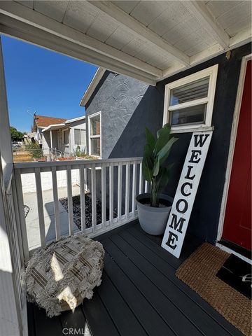 977 W Hays, Banning, CA 92220