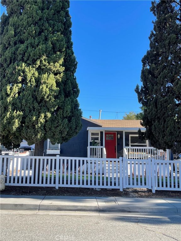 977 W Hays, Banning, CA 92220