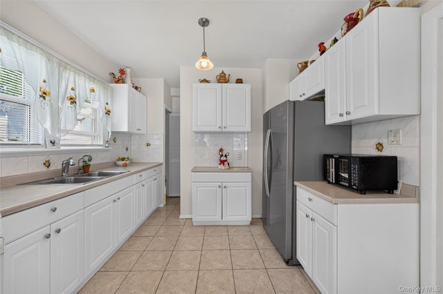 22118 110th Avenue, Queens Village, NY 11429