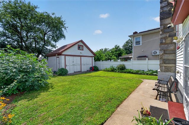 22118 110th Avenue, Queens Village, NY 11429