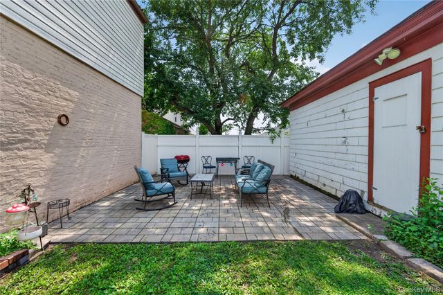 22118 110th Avenue, Queens Village, NY 11429