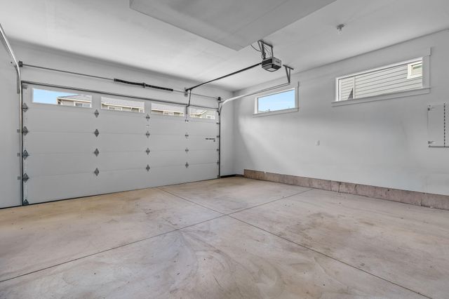 4649 SW 36th Street, Redmond, OR 97756