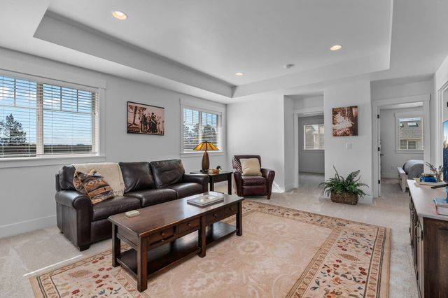 4649 SW 36th Street, Redmond, OR 97756