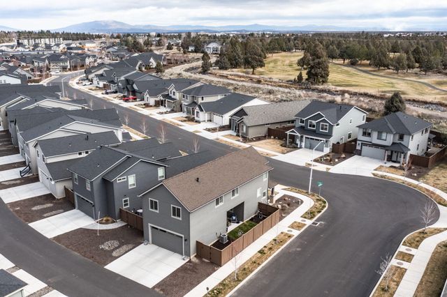 4649 SW 36th Street, Redmond, OR 97756