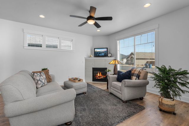 4649 SW 36th Street, Redmond, OR 97756