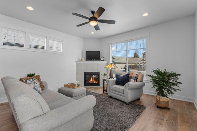 4649 SW 36th Street, Redmond, OR 97756