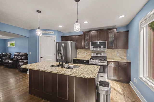 809 Ashlee Drive, Norton Shores, MI 49441