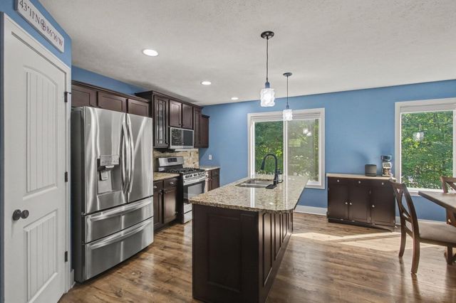 809 Ashlee Drive, Norton Shores, MI 49441