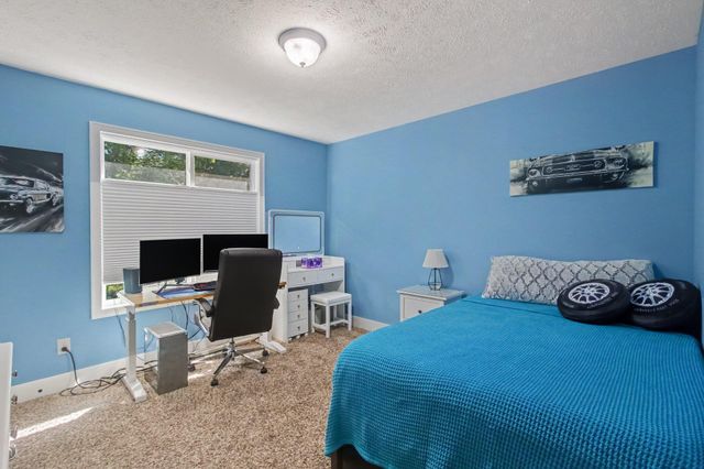 809 Ashlee Drive, Norton Shores, MI 49441