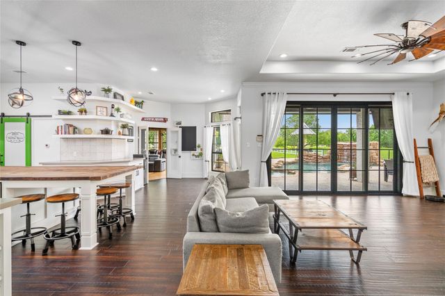 3023 Mandale Road, Friendswood, TX 77546