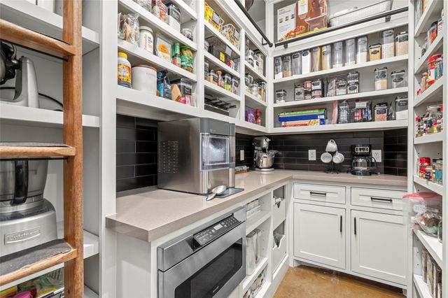 3023 Mandale Road, Friendswood, TX 77546