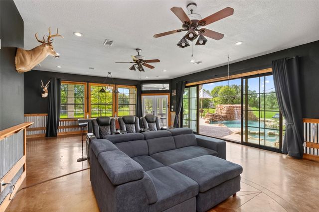 3023 Mandale Road, Friendswood, TX 77546