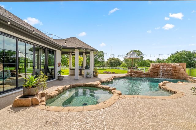 3023 Mandale Road, Friendswood, TX 77546