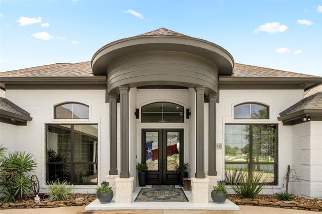 3023 Mandale Road, Friendswood, TX 77546