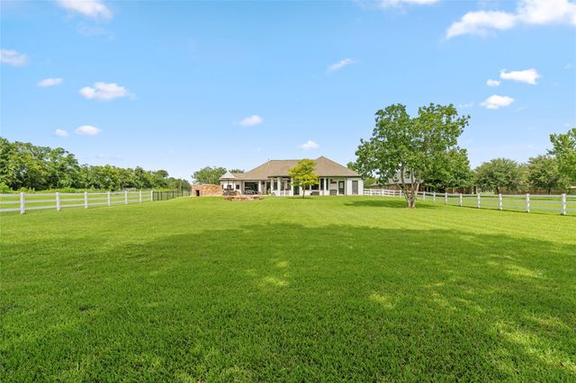 3023 Mandale Road, Friendswood, TX 77546