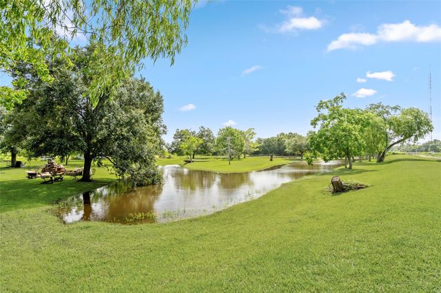 3023 Mandale Road, Friendswood, TX 77546