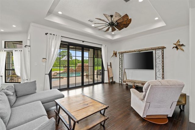 3023 Mandale Road, Friendswood, TX 77546
